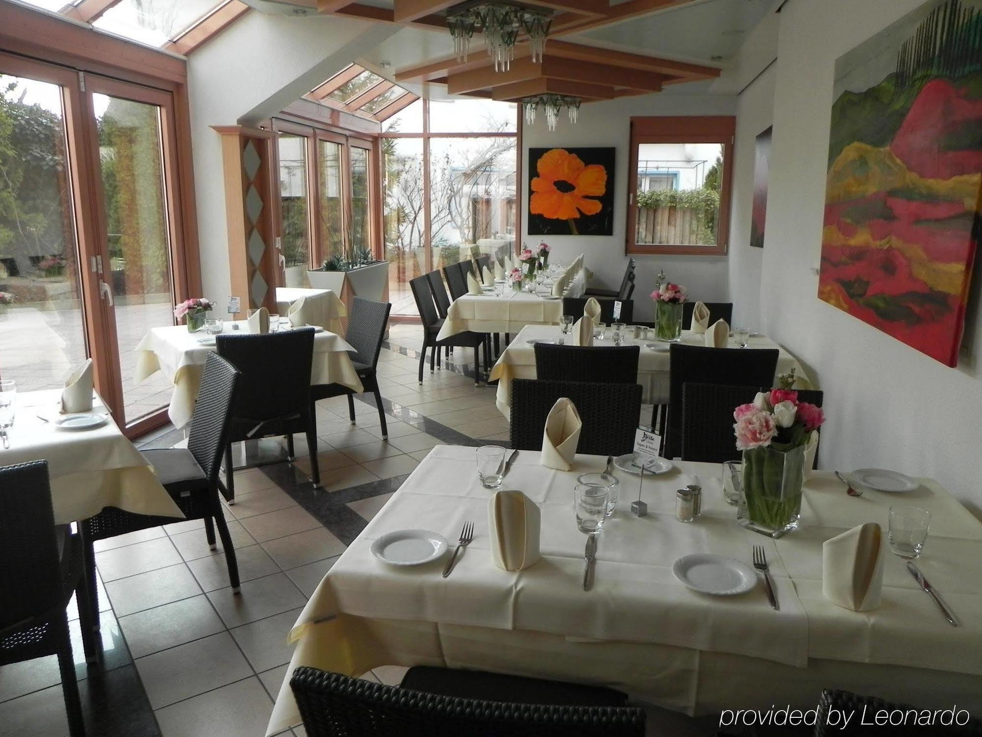 Hotel Gloria Superior Stuttgart Ngoại thất bức ảnh