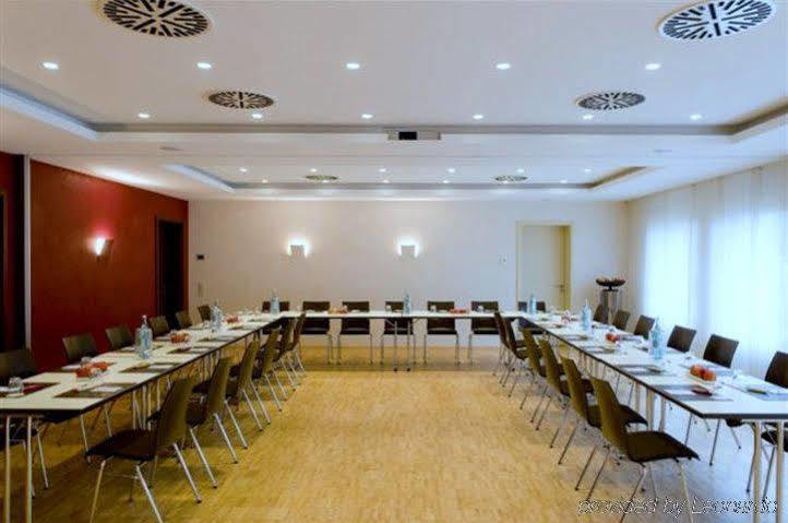 Hotel Gloria Superior Stuttgart Ngoại thất bức ảnh