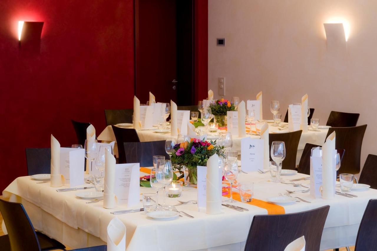 Hotel Gloria Superior Stuttgart Ngoại thất bức ảnh